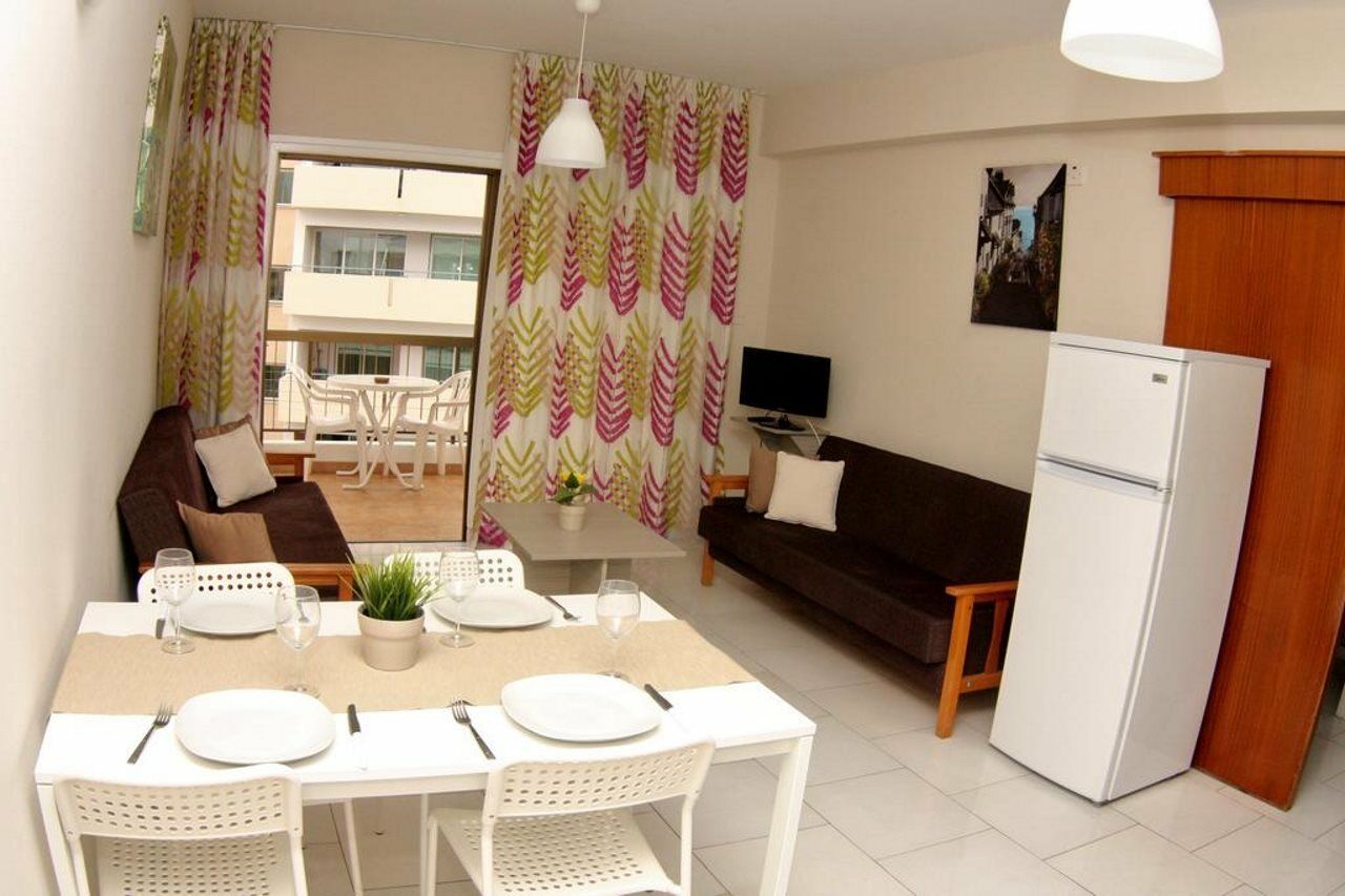 Staycentral Larnaca Esterno foto